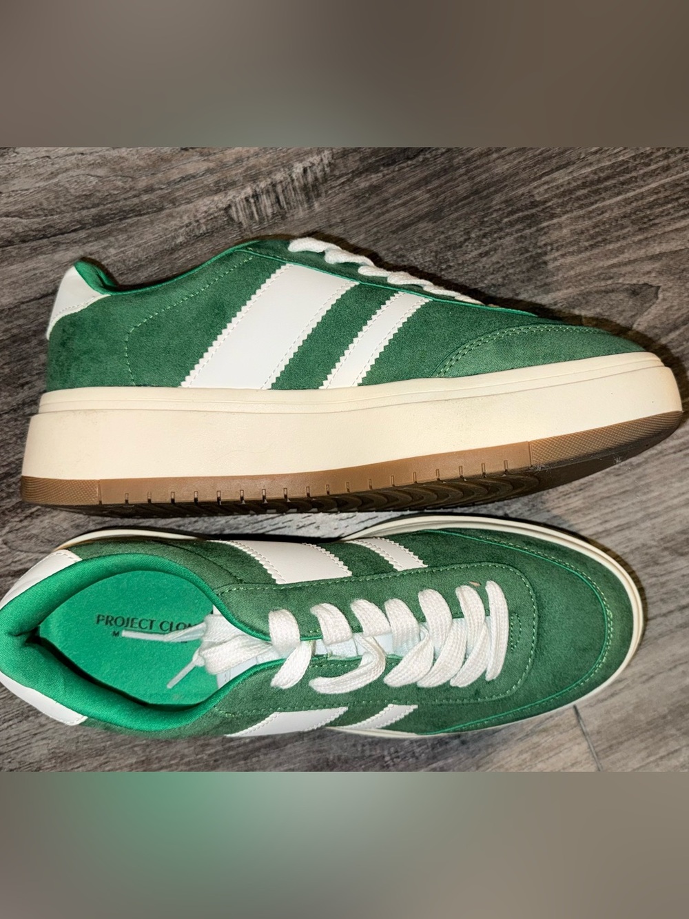 PROJECT CLOUD with Memory FoamGreen Suede Sneakers with White Stripes New Size 8